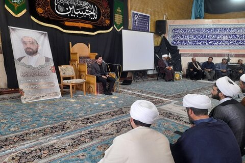 تصاویر/ آیین گرامیداشت هفتمین روز درگذشت طلبه  فاضل و جهادی کرمانشاهی