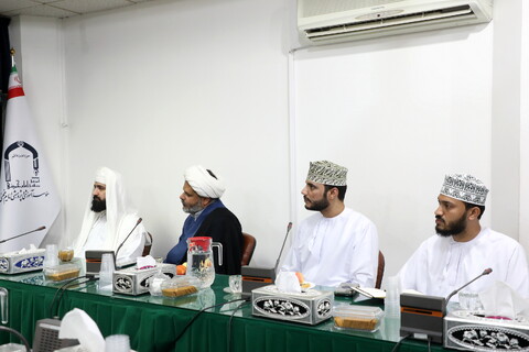 تصاویر/ دیدار امام جمعه شهر صحار عمان با آیت الله رجبی