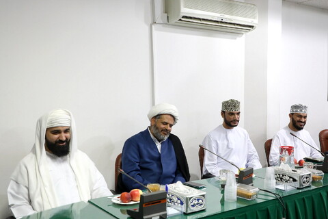 تصاویر/ دیدار امام جمعه شهر صحار عمان با آیت الله رجبی