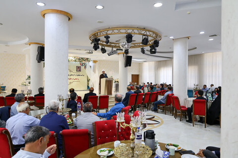 تصاویر |  مراسم تجلیل از آزادگان فرهنگی استان و جمعی از خانواده های شهدای اقتدار در تبریز