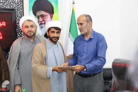 تصاویر/ تجلیل از ائمه جمعه و جماعات شهرستان دیر