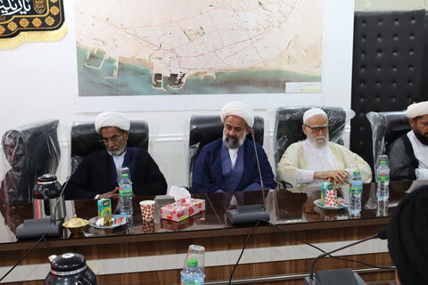 تصاویر/ تجلیل از ائمه جمعه و جماعات شهرستان دیر