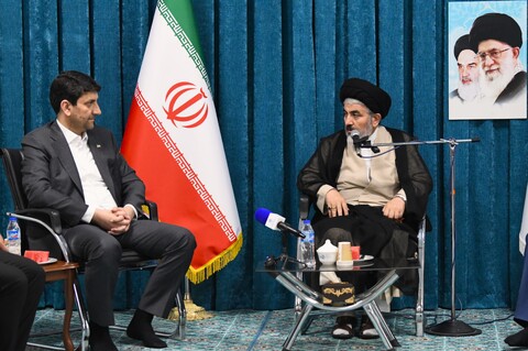 تصاویر/  دیدار وزیر ارتباطات و فناوری اطلاعات با نماینده ولی فقیه در آذربایجان غربی