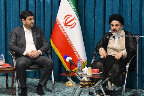 تصاویر/  دیدار وزیر ارتباطات و فناوری اطلاعات با نماینده ولی فقیه در آذربایجان غربی