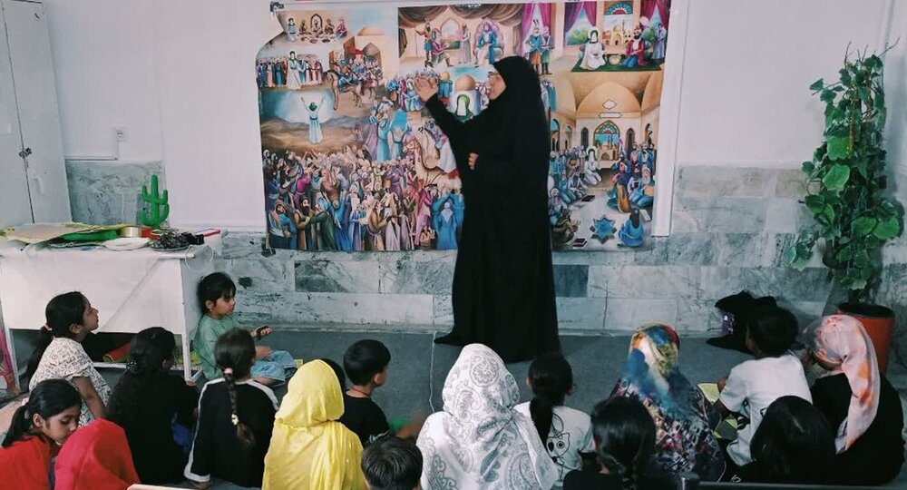 بهره مندی ۵۰۰ زائر از اسکان و برنامه‌های تبلیغی و فرهنگی کانون خراسان رضوی جامعه الزهرا (س)