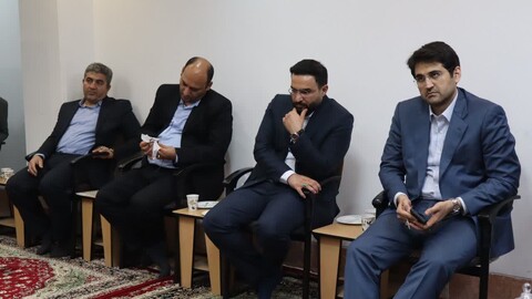 تصاویر/ دیدار نماینده ولی‌فقیه در استان سمنان با رئیس سازمان امور مالیاتی کشور
