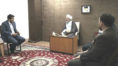 تصاویر/ دیدار نماینده ولی‌فقیه در استان سمنان با رئیس سازمان امور مالیاتی کشور