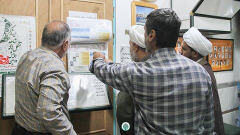 تصاویر بازدید امام جمعه آران و بیدگل از گنجینه شهدای دفاع مقدس در نجف ایران؛