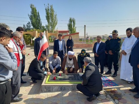 تصاویر | مراسم غبارروبی و عطرافشانی مزار شهدای شهرستان لیلان