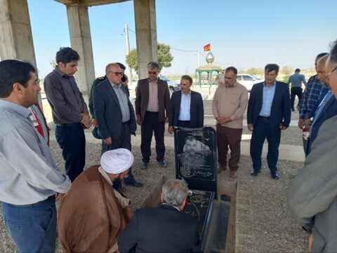 تصاویر | مراسم غبارروبی و عطرافشانی مزار شهدای شهرستان لیلان