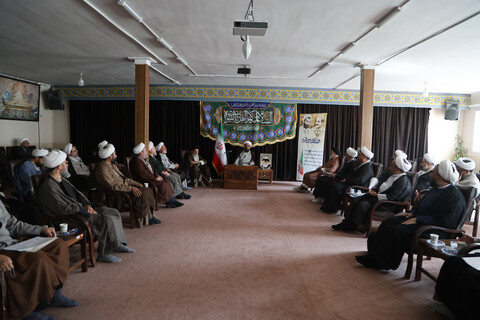 تصاویر /  نخستین جلسه شورای مشورتی و هماهنگی روحانیون موثر استان همدان