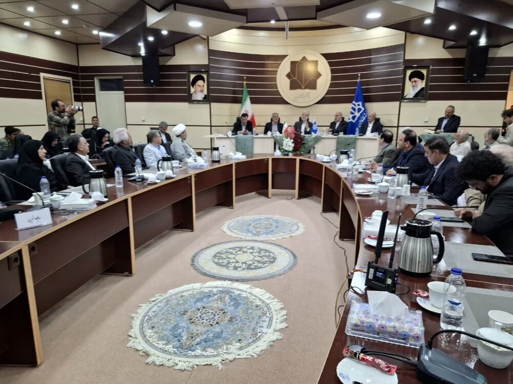 اختصاص بودجه ویژه برای نخبگان و تأسیس دانشگاه خبر در کاشان