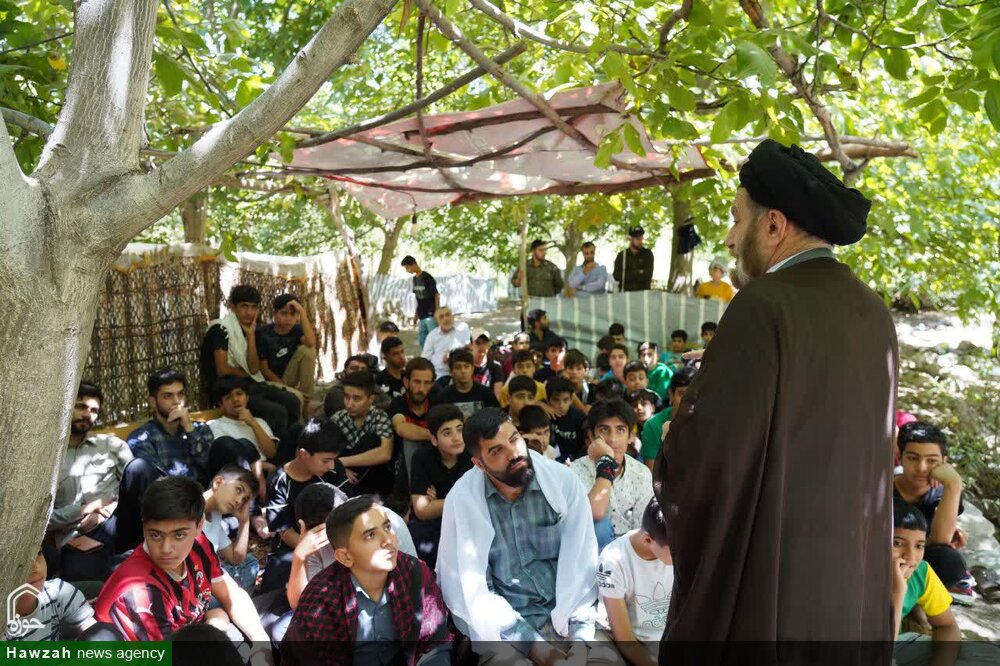 جدیت در علم و همراهی با دین و اخلاق  نوجوانان را به جایگاه والا می‌رساند
