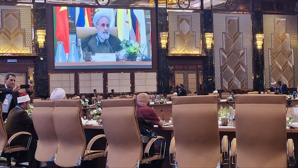 آیتالله اعرافی در کنفرانس مالزی: وحدت ادیان و مقاومت در برابر ظلم، دو وظیفه رهبران مذهبی است