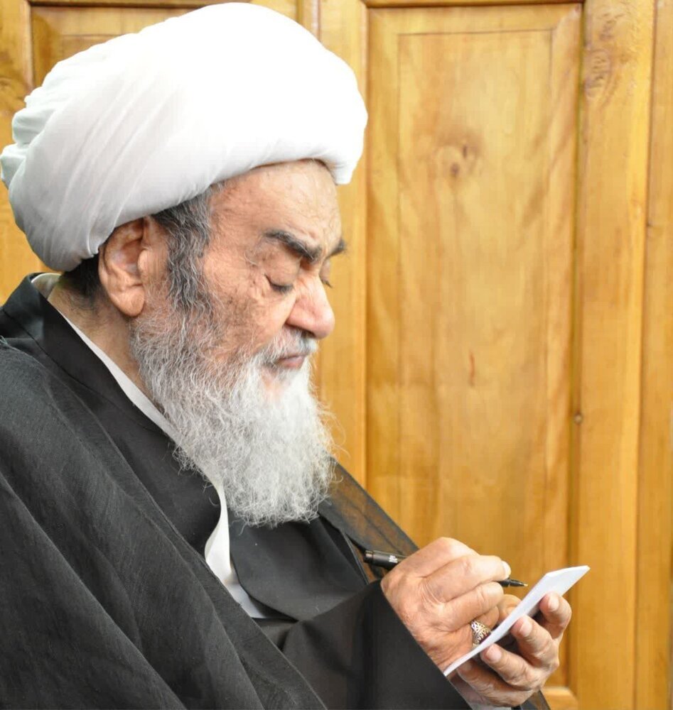 पैगंबर मुहम्मद (स) की महानता को समझने का एकमात्र तरीका पवित्र कुरान है, आयतुल्लाहिल उज़्मा मज़ाहेरी पैगंबर मुहम्मद (स) की महानता को समझने का एकमात्र तरीका पवित्र कुरान है, आयतुल्लाहिल उज़्मा मज़ाहेरी