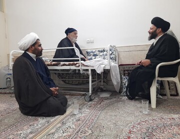 تصاویر/ عیادت تولیت مدرسه علمیه آیت‌الله مصطفوی(ره) کاشان از موسس مدرسه علمیه امیرالمؤمنین(ع) آران و بیدگل