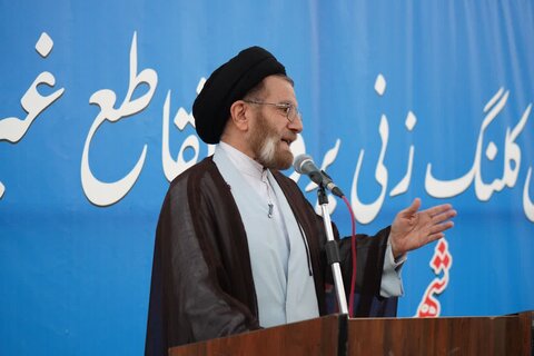 تصاویر آیین گلنگ زنی سومین تقاطع غیر همسطح خرم آباد