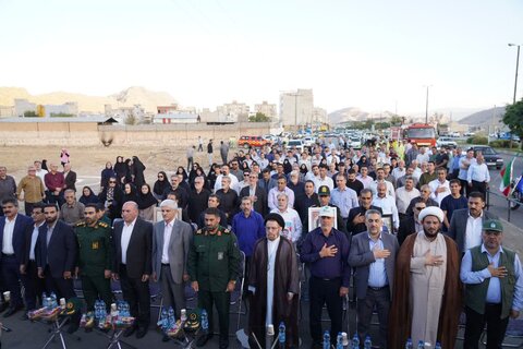 تصاویر آیین گلنگ زنی سومین تقاطع غیر همسطح خرم آباد