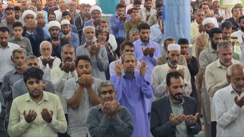 تصاویر/ اقامه نماز جمعه شهر ریگان