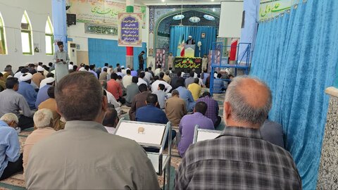 تصاویر/ اقامه نماز جمعه شهر ریگان