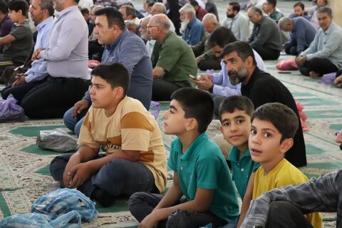 تصاویر اقامه نماز عبادی سیاسی جمعه در خرم آباد