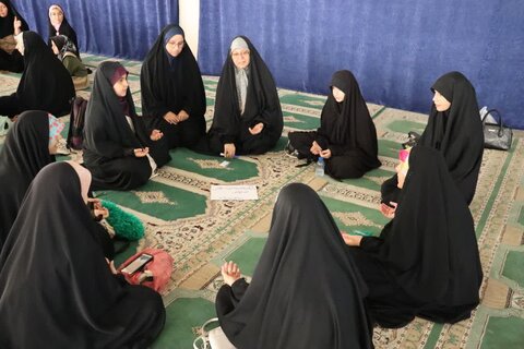 تصاویر اقامه نماز عبادی سیاسی جمعه در خرم آباد