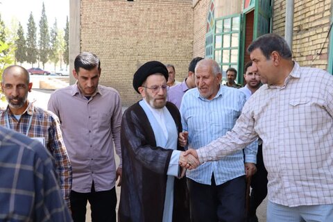 تصاویر اقامه نماز عبادی سیاسی جمعه در خرم آباد