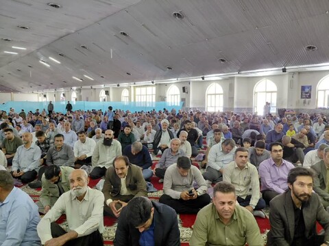 تصاویر / اقامه نماز جمعه نهاوند