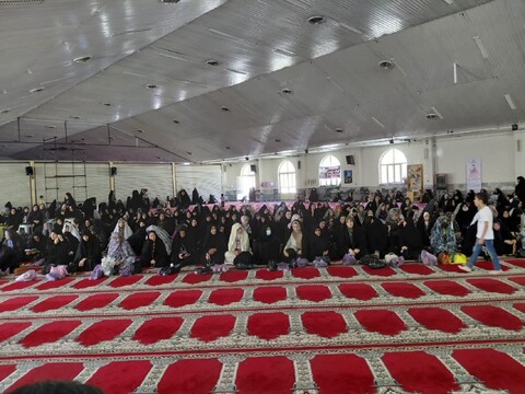 تصاویر / اقامه نماز جمعه نهاوند