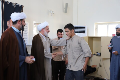 تصاویر / مراسم اختتامیه طرح میثاق طلبگی طلاب جدید الورود مدارس علمیه استان کردستان