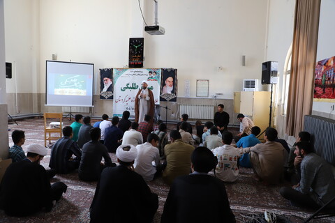 تصاویر / مراسم اختتامیه طرح میثاق طلبگی طلاب جدید الورود مدارس علمیه استان کردستان