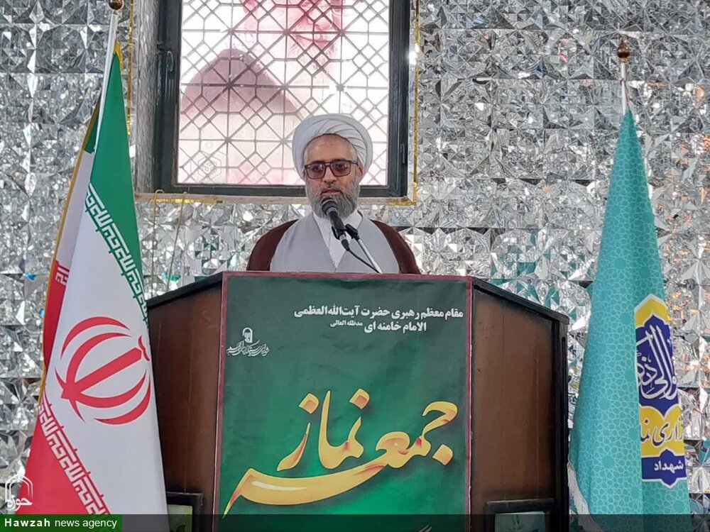 هدایت معنوی و نورانی کردن دلها، از رسالت روحانیت در برابر جنگ شناختی دشمن است