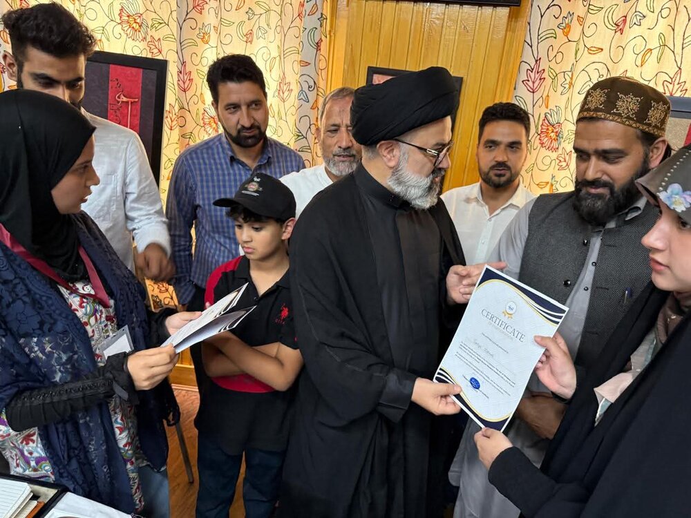 دانشگاه کشمیر میزبان نمایشگاه «قربانی، عشق و عاشورا» بود