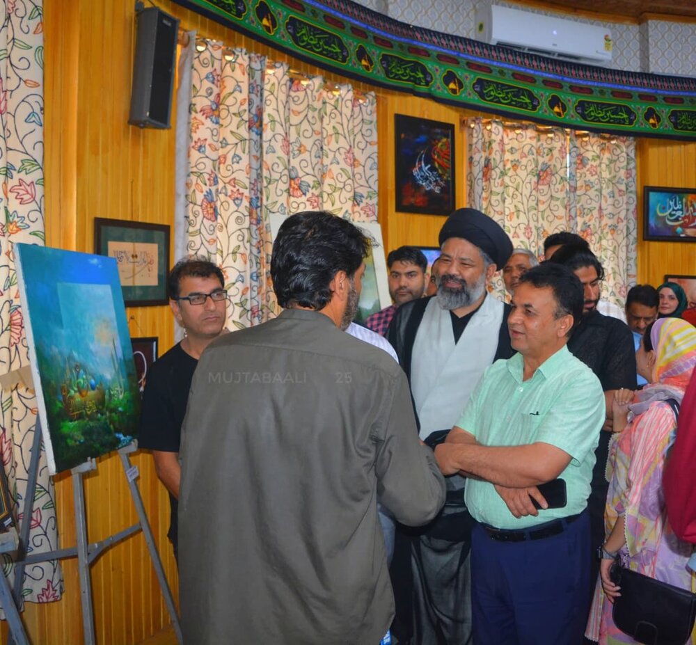 دانشگاه کشمیر میزبان نمایشگاه «قربانی، عشق و عاشورا» بود