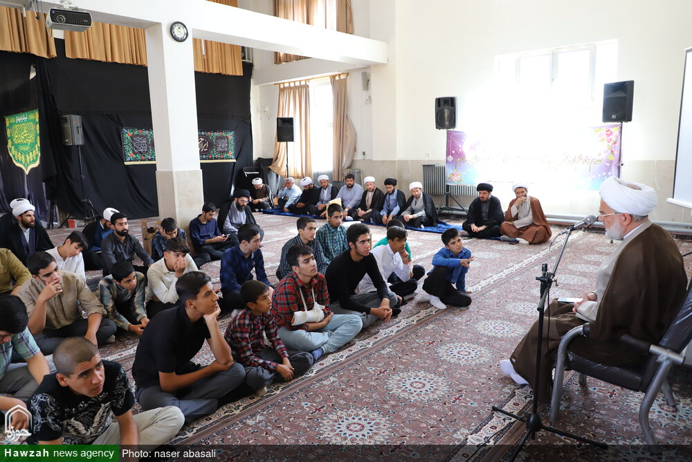 تصاویر / مراسم اختتامیه طرح میثاق طلبگی طلاب جدید الورود مدارس علمیه استان کردستان