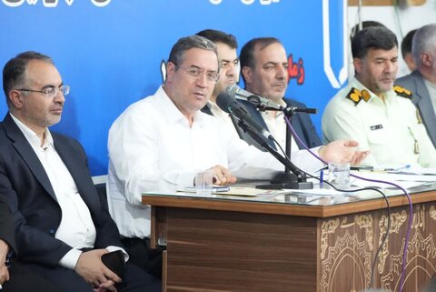 تصاویر/ حضور استاندار آذربایجان غربی در یکی از مساجد ارومیه