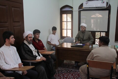 تصاویر/ اختتامیه دوره میثاق طلبگی طلاب بوشهر