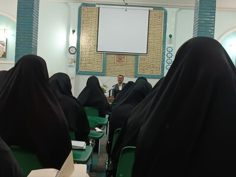 کارگاه یک‌روزه «مقاله‌نویسی بر اساس سئو»در ساوه