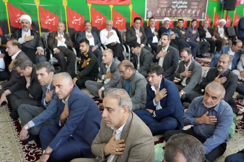 تصاویر مراسم گرامیداشت هفته دولت در مدرسه کمالیه خرم آباد