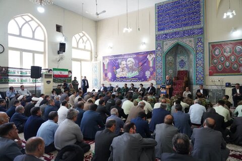 تصاویر مراسم گرامیداشت هفته دولت در مدرسه کمالیه خرم آباد