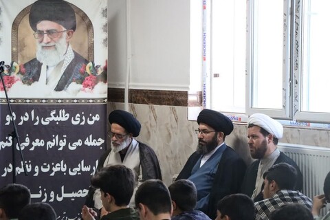 تصاویر/ بازدید امام جمعه زنجان از طرح میثاق حوزه علمیه زنجان