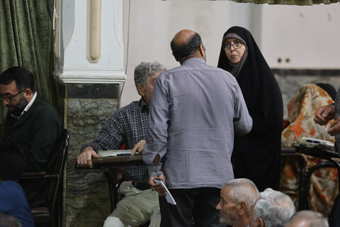 تصاویر / حضور مسئولان در مسجد قمر بنی‌هاشم شهرک فرهنگیان