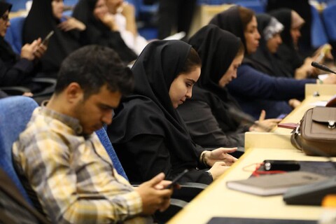 تصاویر / نشست خبری استاندار همدان با اصحاب رسانه به مناسبت هفته دولت