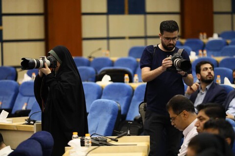 تصاویر / نشست خبری استاندار همدان با اصحاب رسانه به مناسبت هفته دولت