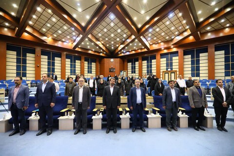 تصاویر / نشست خبری استاندار همدان با اصحاب رسانه به مناسبت هفته دولت