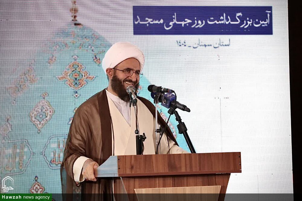 رئيس مجلس سياسات أئمة الجمعة: العودة إلى مبادئ المسجد هو المفتاح لحلّ القضايا والتحدّيات الثقافيّة والاجتماعيّة