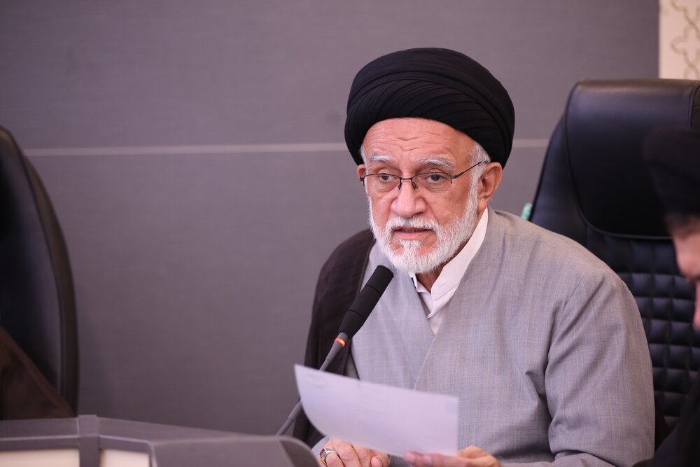 حوزه علمیه در برابر مهندسی دوقطبی‌ها هشیار باشد