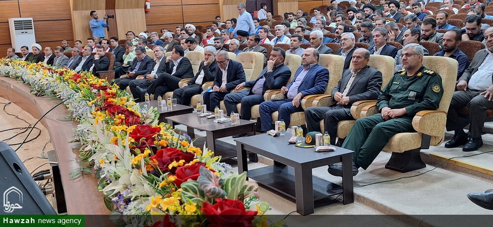 تصاویر/ شکوه هفته دولت در یاسوج؛ یاد رجایی و باهنر در تالار شهید جورجانی