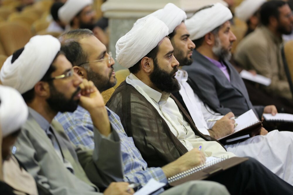 تصاویر کارگاه های روز اول دوره آموزشی شبهه شناسی