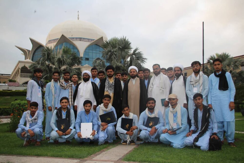 درخشش طلاب پاکستان در اختتامیه مسابقات علمی مدارس دینی